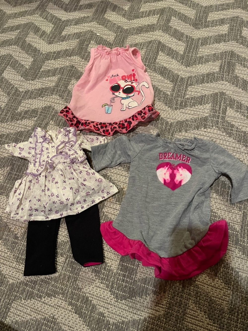 Set of 3 Dolls Clothes (Fashion Fun)